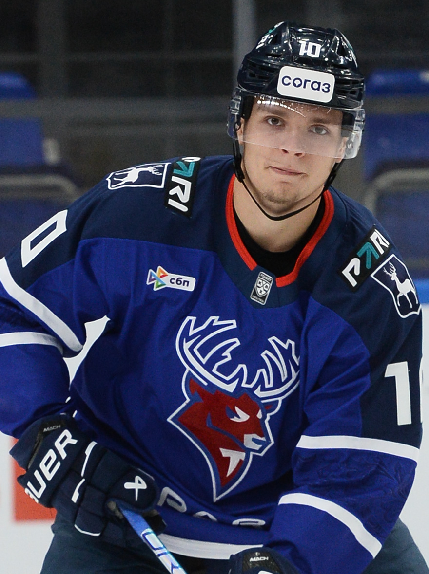 Владислав Фирстов